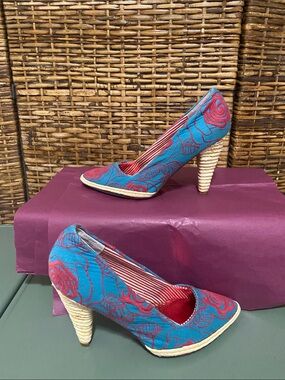 EUC  Naughty Monkey retro 1950s HIGH TEA Red bright blue Rope Trim heel 8